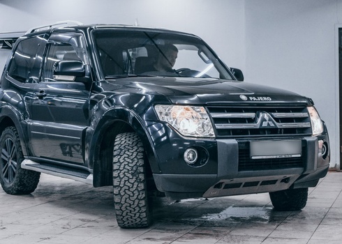 Замена ксеноновых линз Mitsubishi Pajero IV