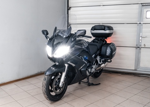 Установка светодиодных ламп на мотоцикл Yamaha FJR1300