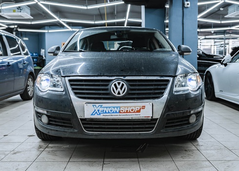 Замена линз и стёкол фар Volkswagen Passat B6 (2010)