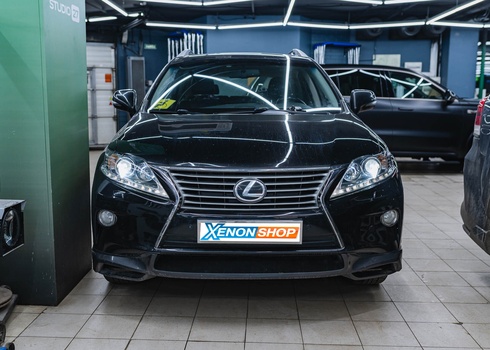 Замена линз в фарах Lexus RX на светодиодные модули