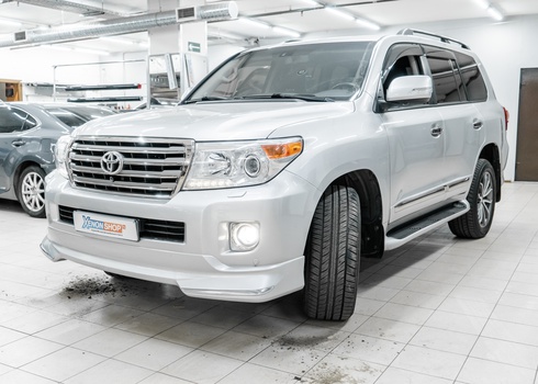 Замена модулей ПТФ Тойота Ленд Крузер 200 / Toyota Land Cruiser 200 на LED