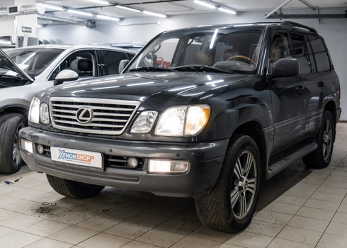 Замена перегоревших ксеноновых ламп Lexus LX J1