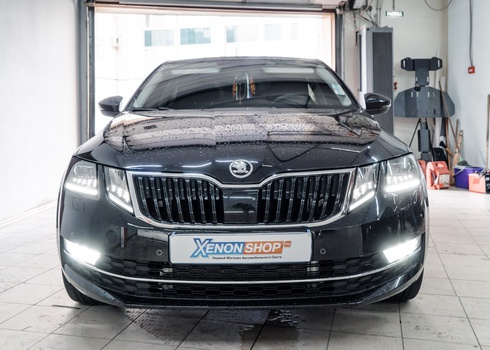 Замена галогенных ламп в ПТФ Skoda Rapid на светодиоды XS-Light