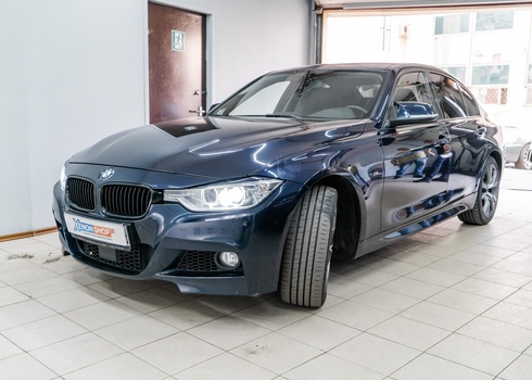 Замена ксеноновых ламп на БМВ Ф30 / BMW F30