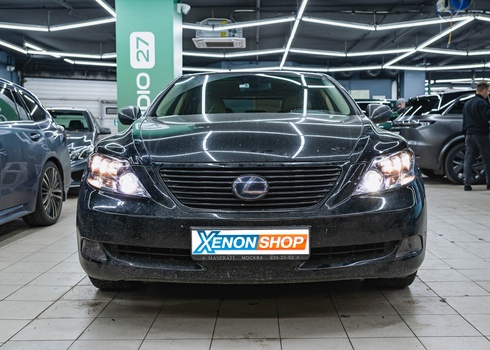 Замена линз Lexus LS на светодиодные модули Vision