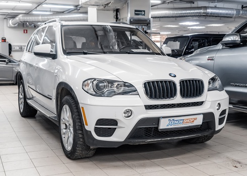 Замена стекол фар BMW X5 E70