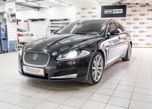 Замена ксеноновых ламп Ягуар ХФ / Jaguar XF