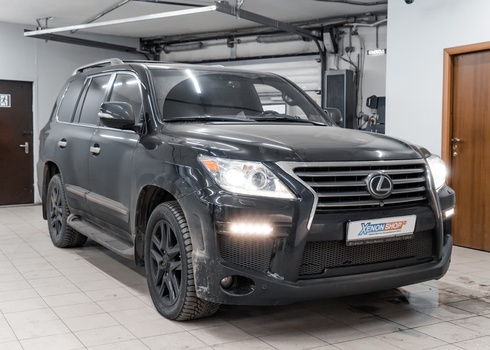 Замена ксеноновых ламп Lexus LX570