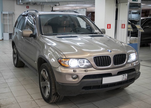 Замена линз BMW X5 E70