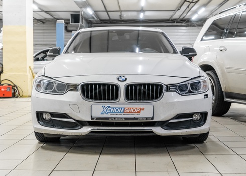 Устранение запотевания фары БМВ Ф30 / BMW F30