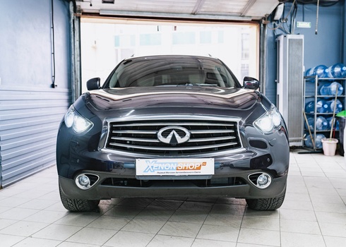 Устранение запотевания левой фары Infiniti FX37