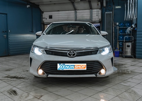 Замена линз в фарах Toyota Camry V50 на LED-модули