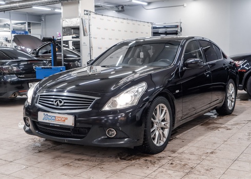 Установка в фары Infiniti G25 белых ксеноновых ламп