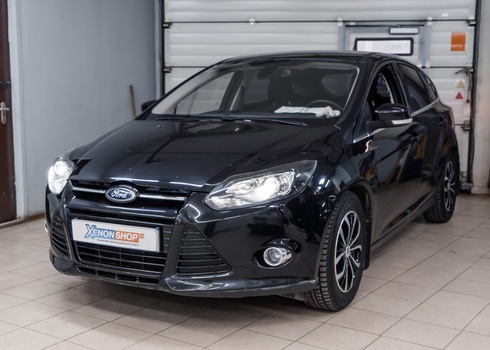 Установка светодиодных линз MTF в рефлекторные фары Ford Focus 3