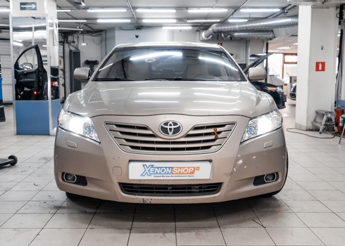 Установка матричных линз на Toyota Camry V40 с установкой ДХО+поворотник