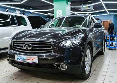 Замена линз в фарах Infiniti QX70