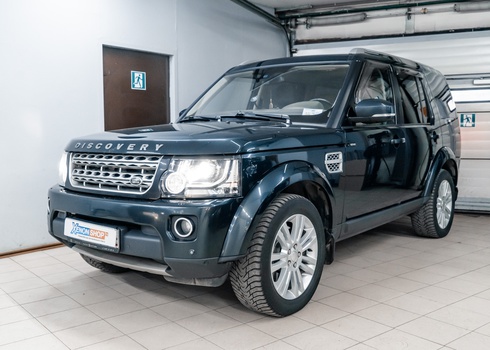 Замена ксеноновых ламп D3S Philips в фарах Land Rover Discovery 4 рестайлинг