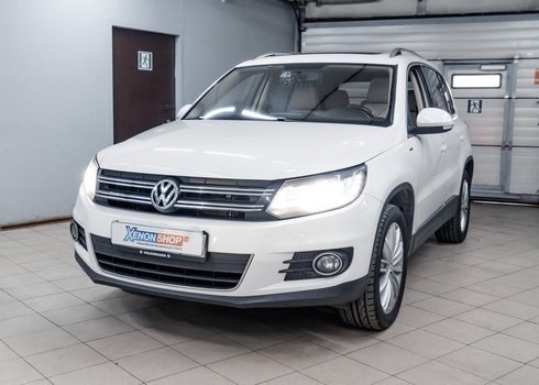 Замена выгоревшего ксенона в фарах Volkswagen Tiguan