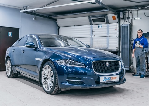 Замена штатных линз Jaguar XJ IV (2012) на светодиодные модули