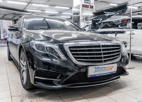 Ремонт запотевшей фары Mercedes-Benz W222