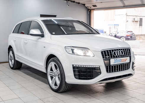 Замена выгоревших ксеноновых линз Audi Q7 V12 TDI