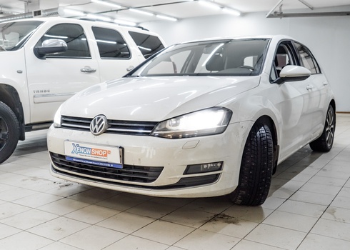 Замена ксеноновых ламп Volkswagen Golf 7