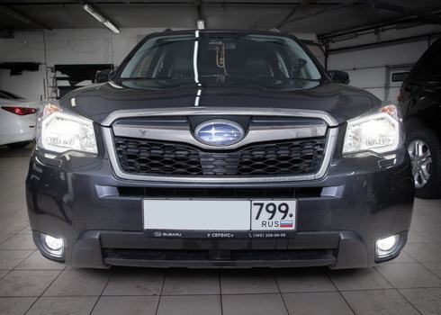 Замена ксеноновых ламп Субару Форестер / Subaru Forester + установка LED в ПТФ