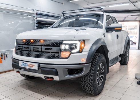 Установка светодиодов в дальний свет Ford F150 Raptor