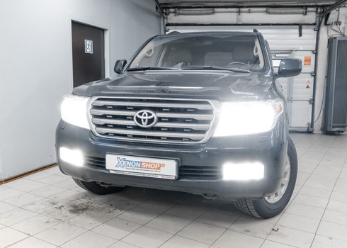 Установка LED-ламп на Тойота Ленд Крузер 200 / Toyota Land Cruiser 200