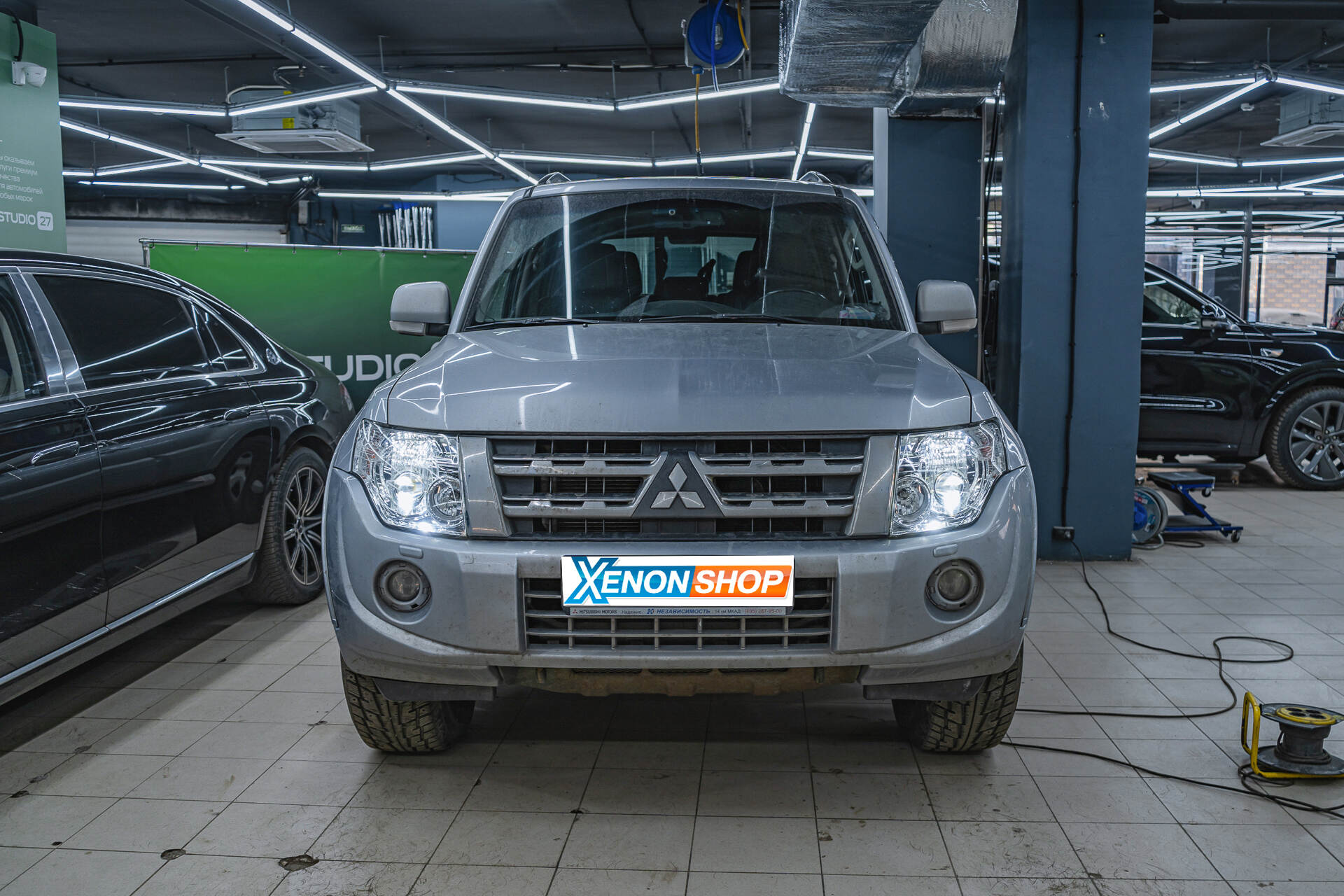 Замена линз Mitsubishi Pajero IV на LED-модули Vision