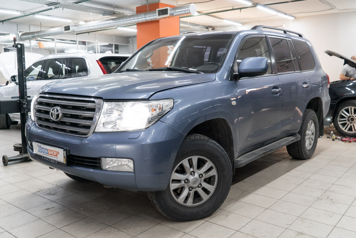 Установка светодиодных ламп в фары Тойота Ленд Крузер 200 (Toyota Land ...