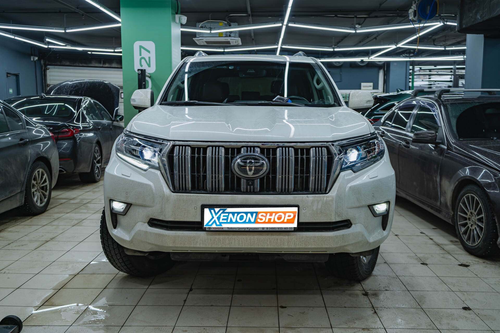 Замена стекла фары Toyota Land Cruiser Prado 150