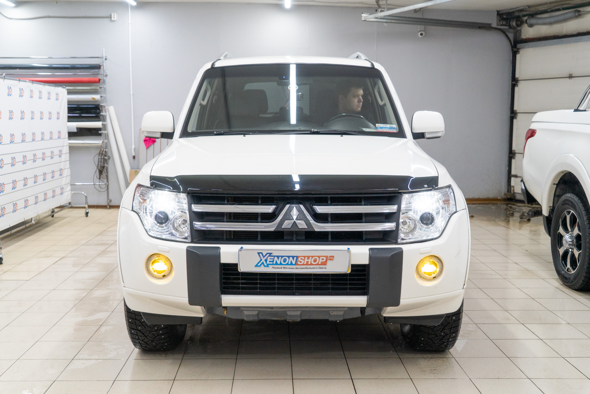 Установка двухрежимных модулей в ПТФ Митсубиси Паджеро 4 (Mitsubishi ...