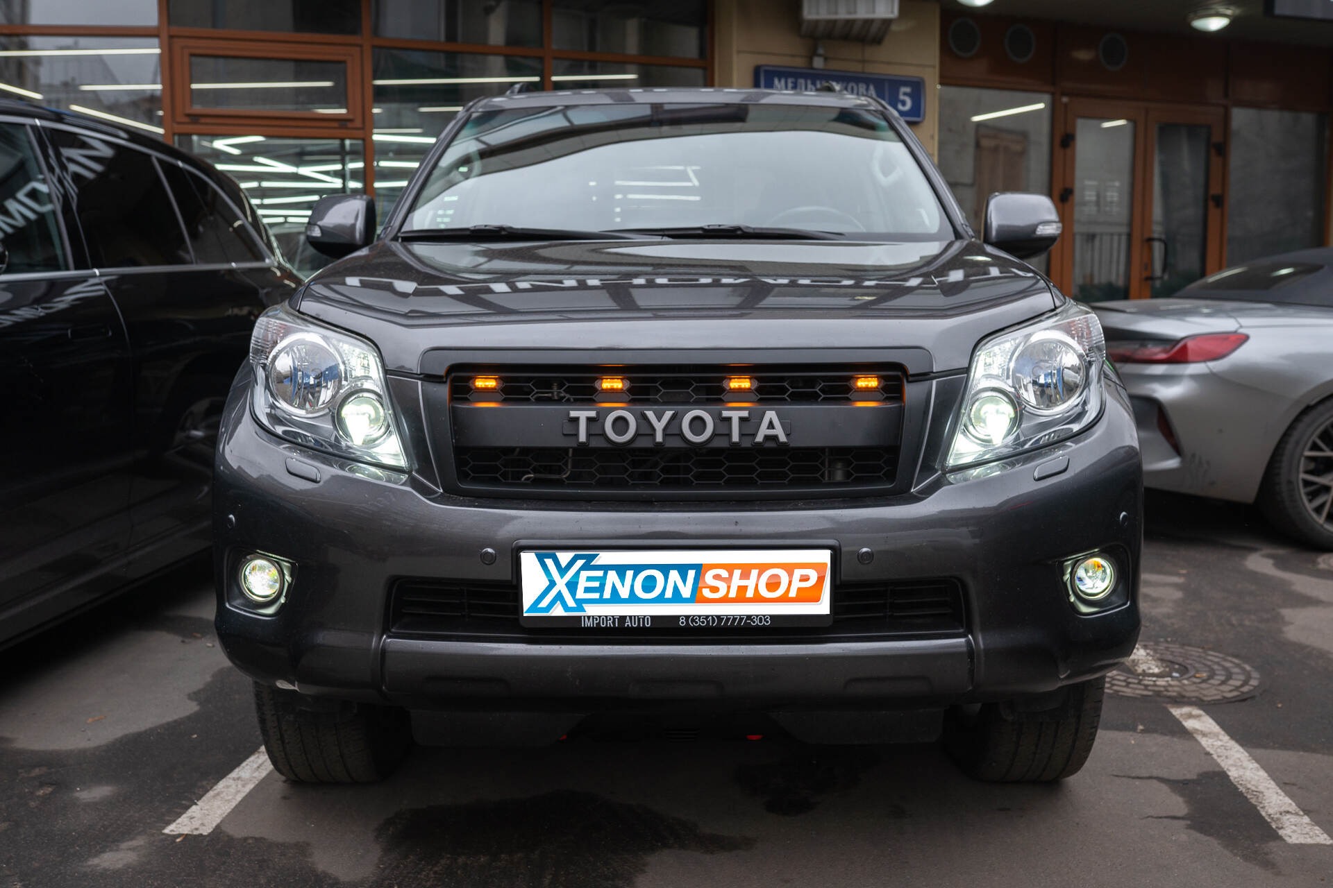 Замена линз Toyota Land Cruiser Prado 150 (2010) на LED-модули