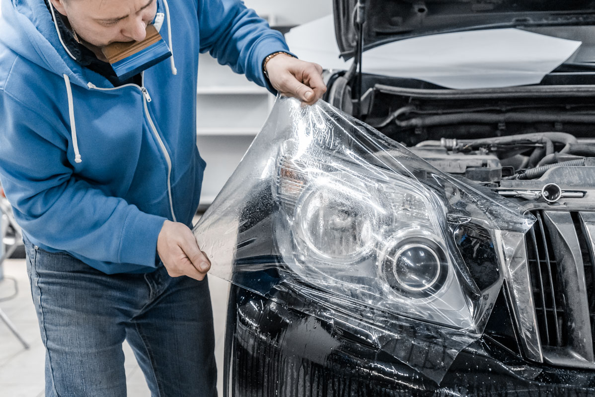 Прозрачная пленка для бронирования фар