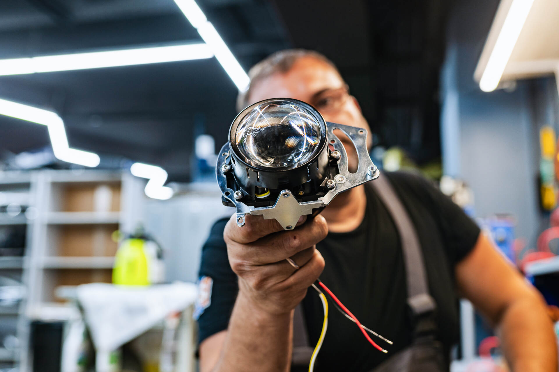 Установка новых линз в фары.