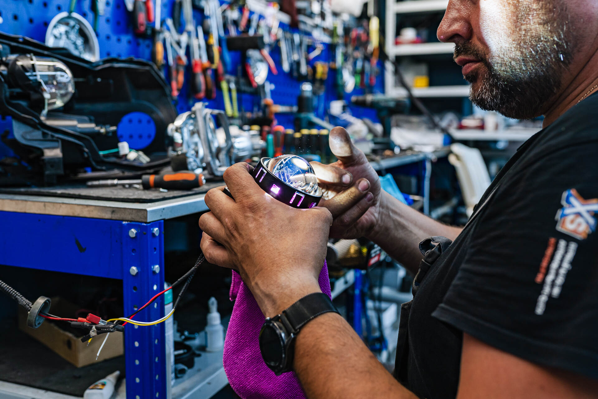 Установка новых линз в фары.