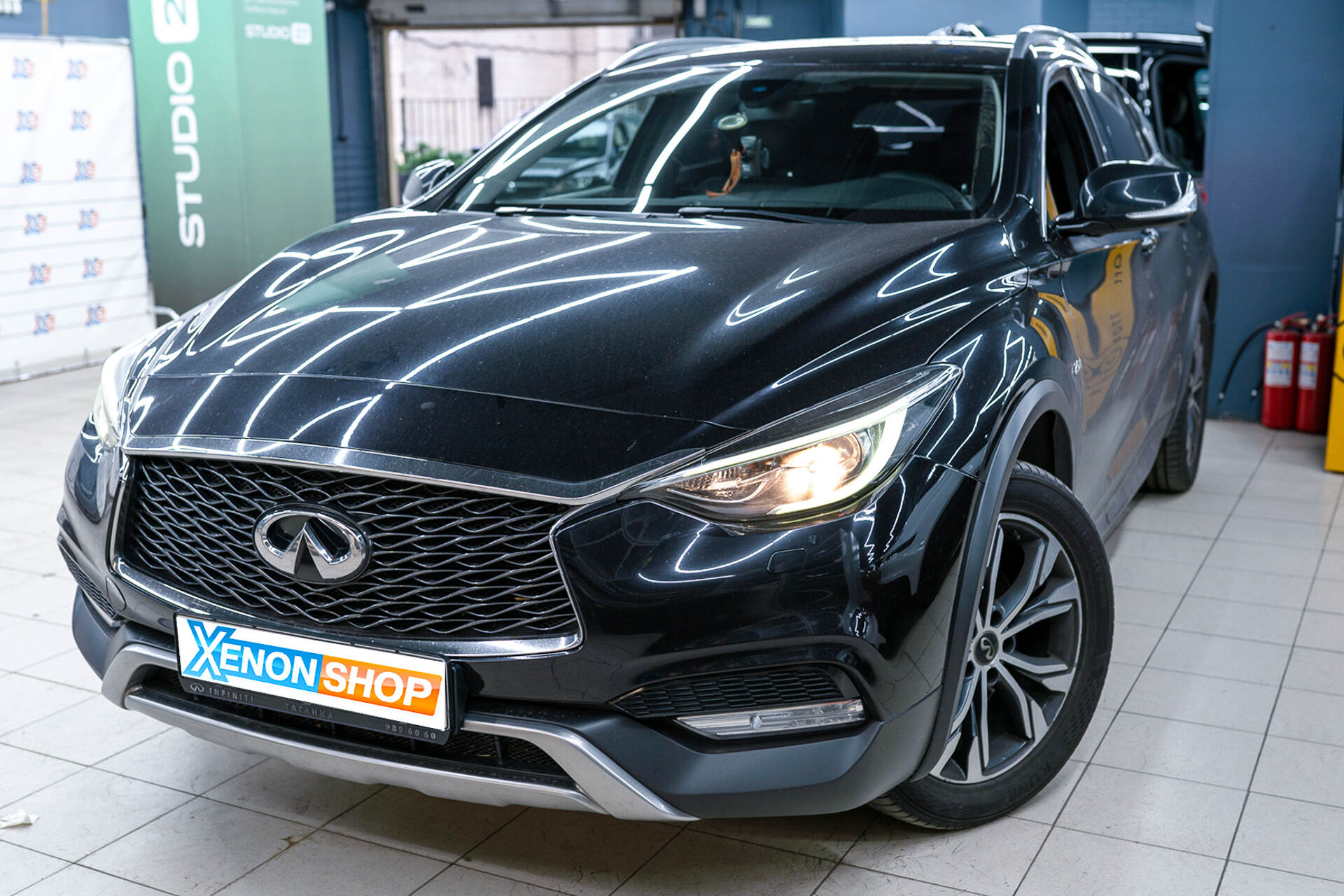 Исходный свет фар и вид автомобиля в момент обращения.