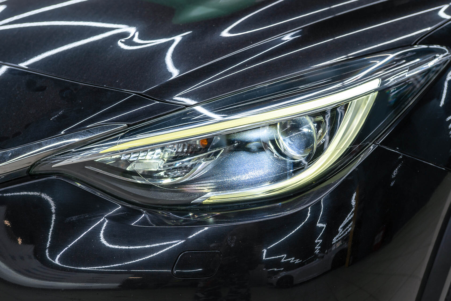 Итоговая светотеневая граница и свет фар с новыми линзами.