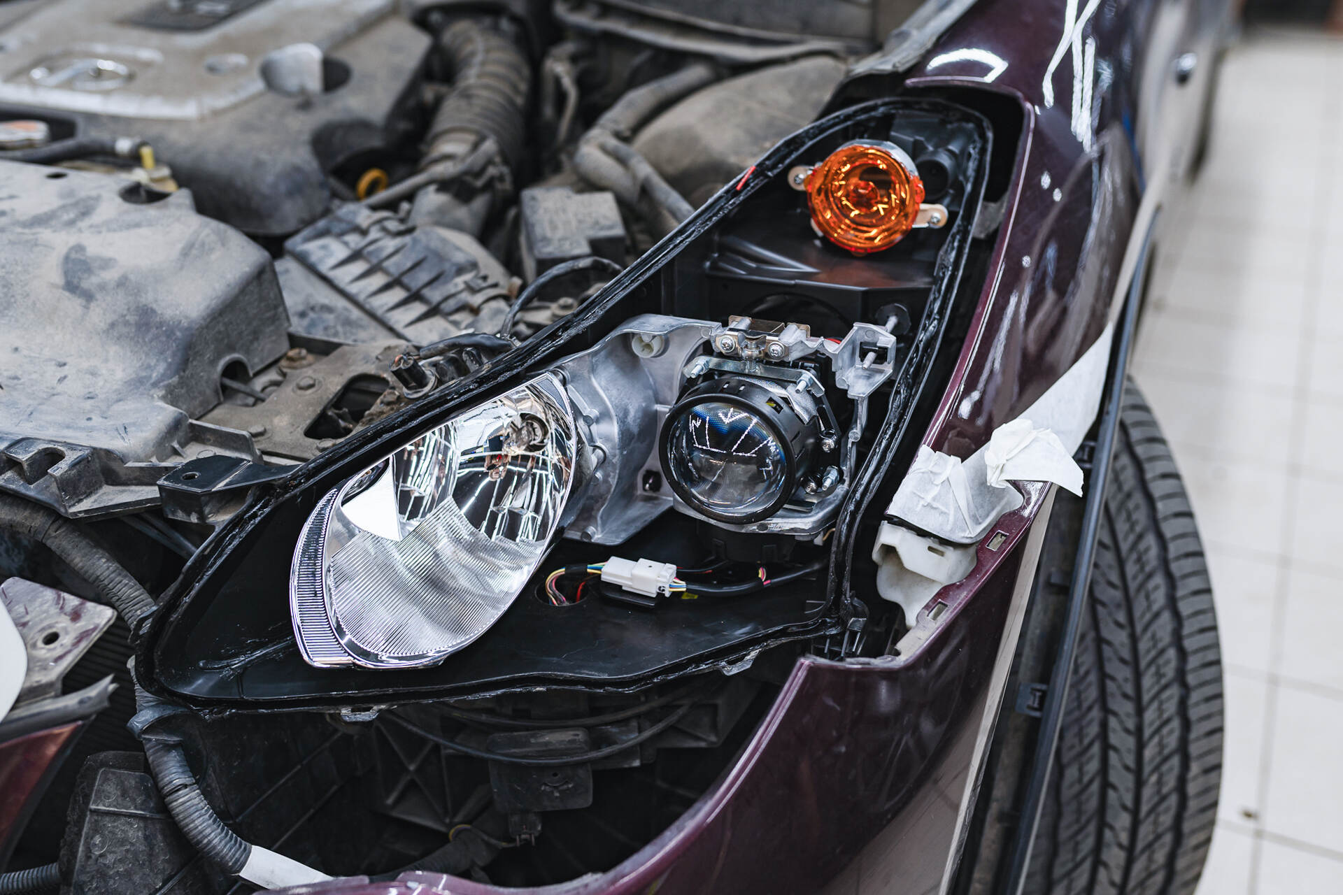 Установка новых линз в фары.