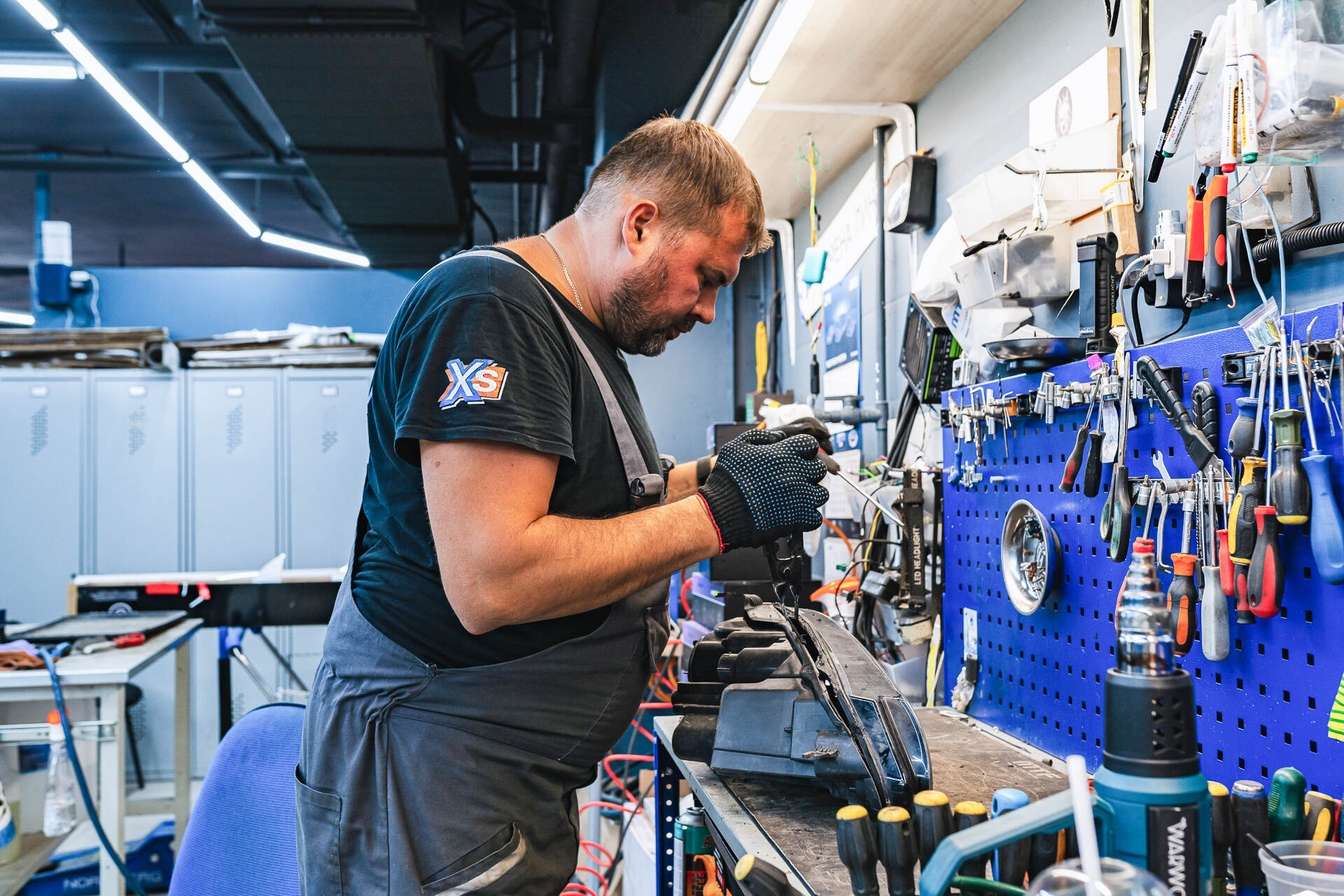 Демонтаж и разбор фар.