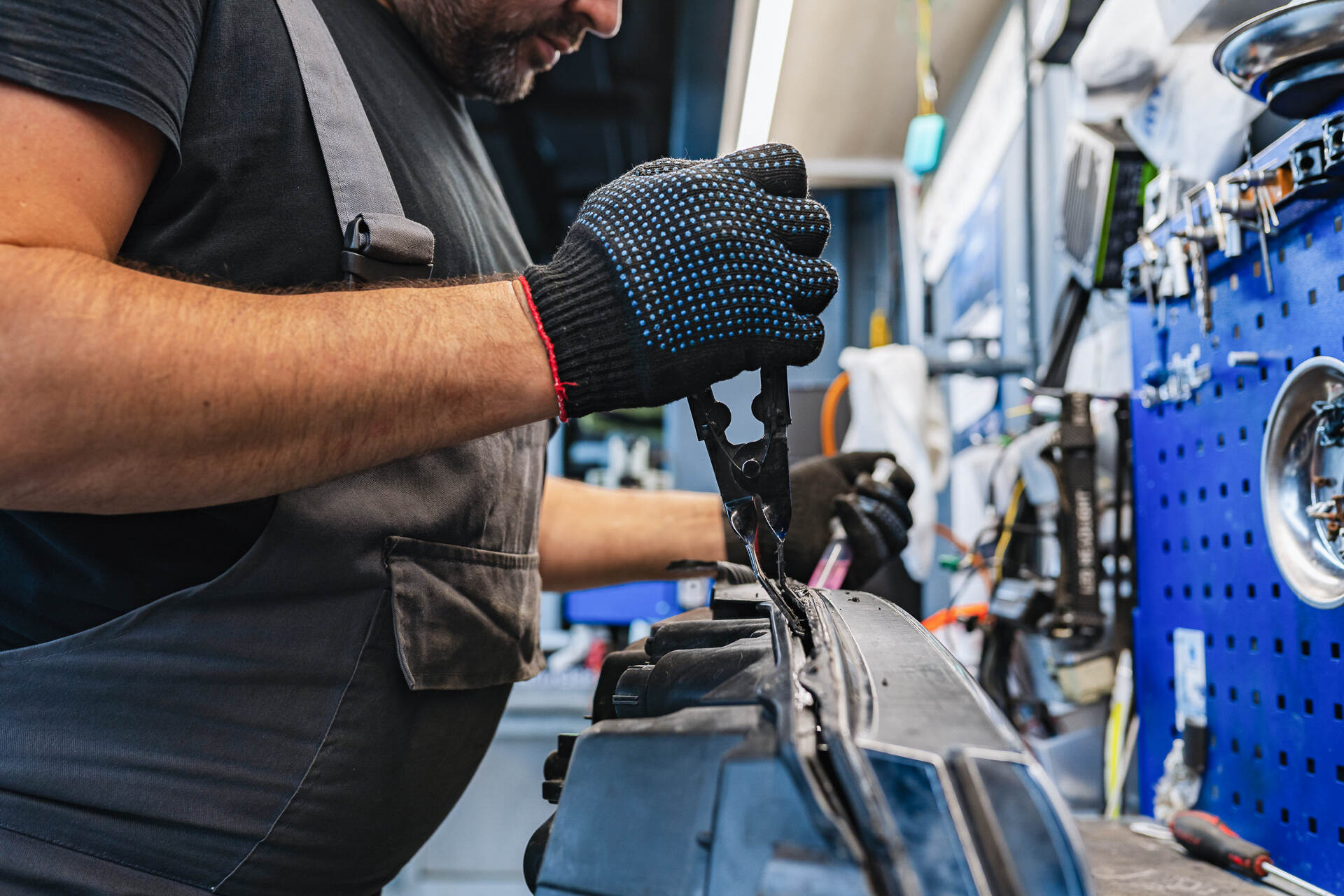 Демонтаж и разбор фар.