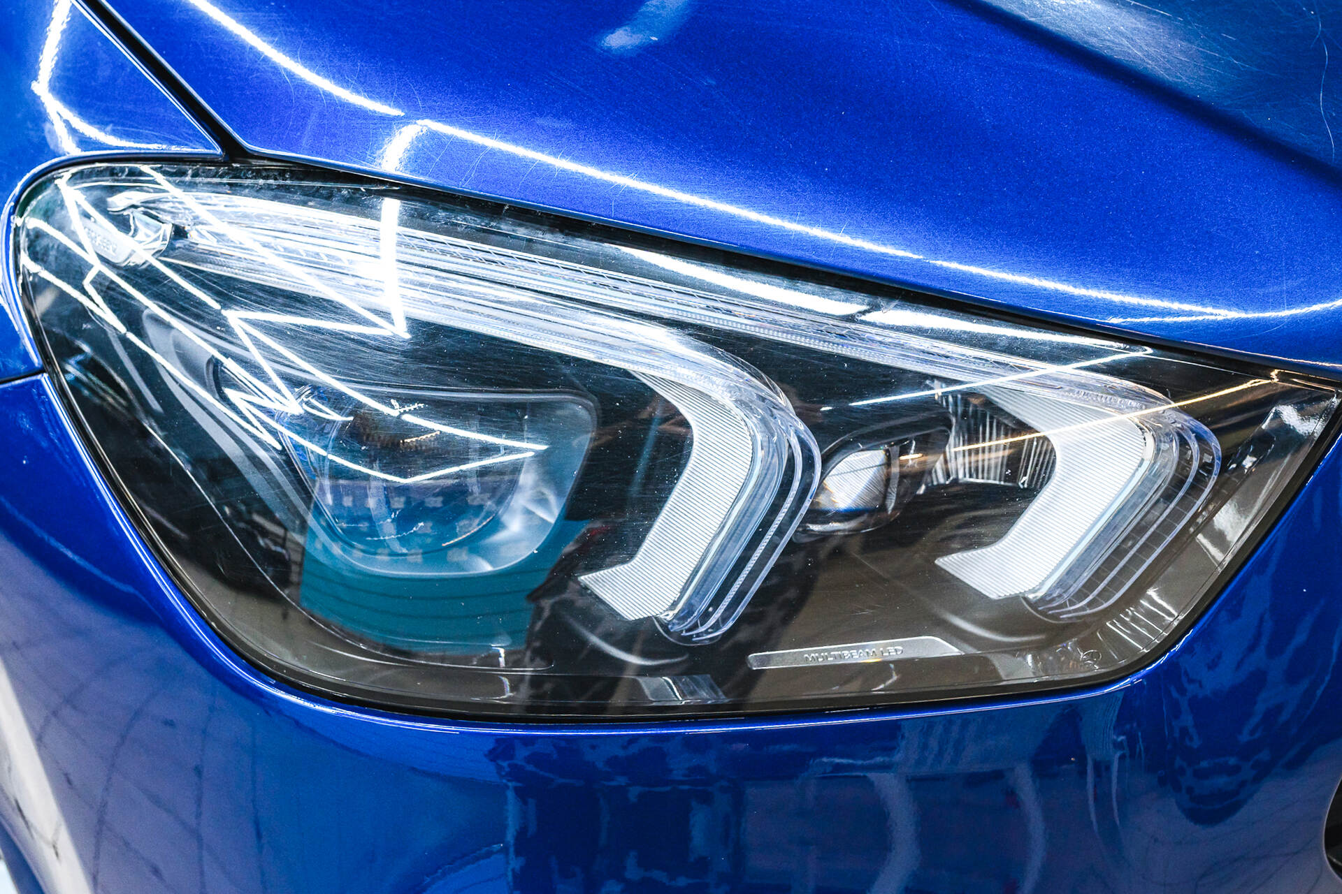 Исходное состояние фары и вид автомобиля в момент обращения.