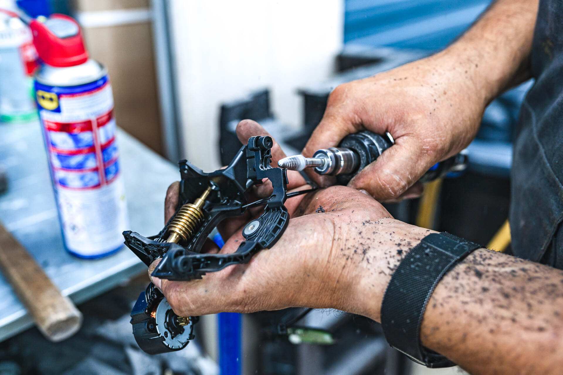 Установка новых линз в фары.