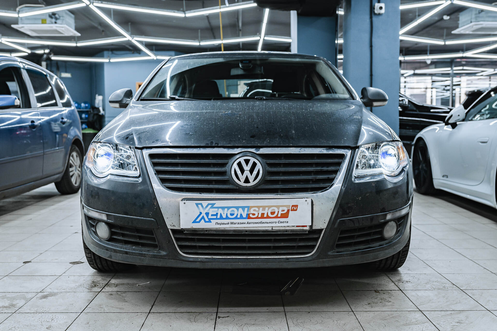 Итоговая светотеневая граница, свет фар и вид авто после работы.