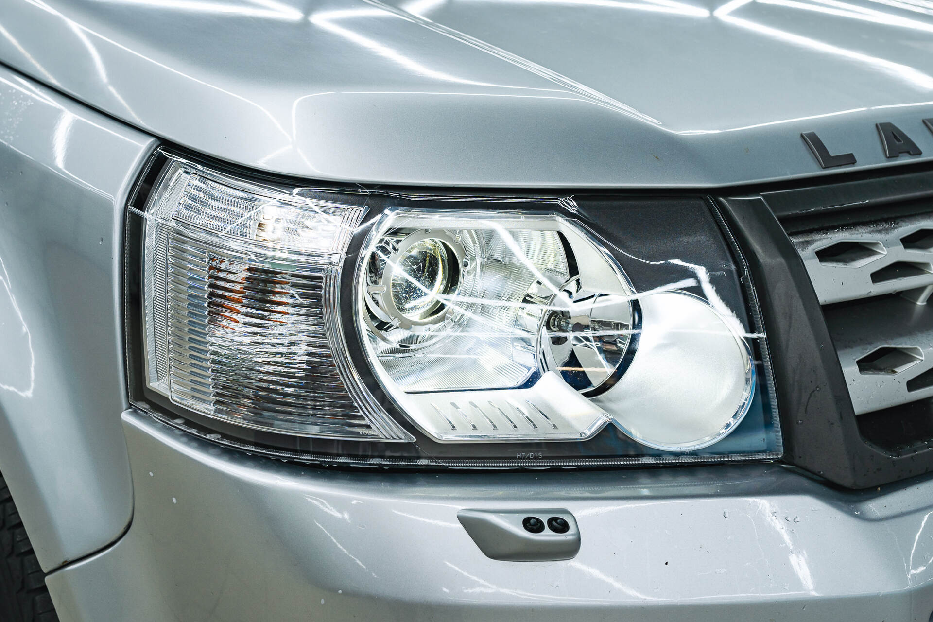 Итоговая светотеневая граница и свет фар с новыми линзами.