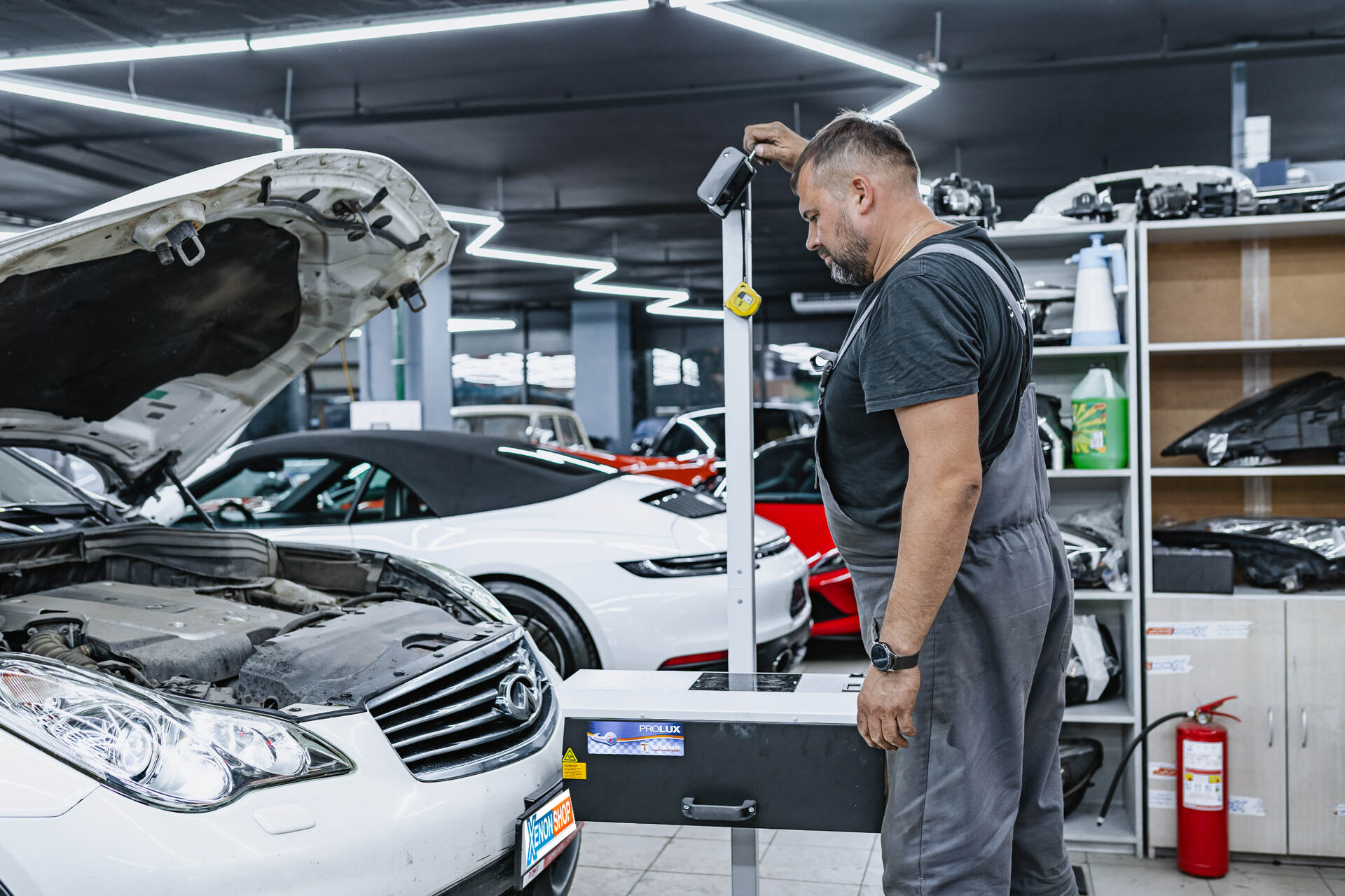 Регулировка света и полировка стёкол фар.