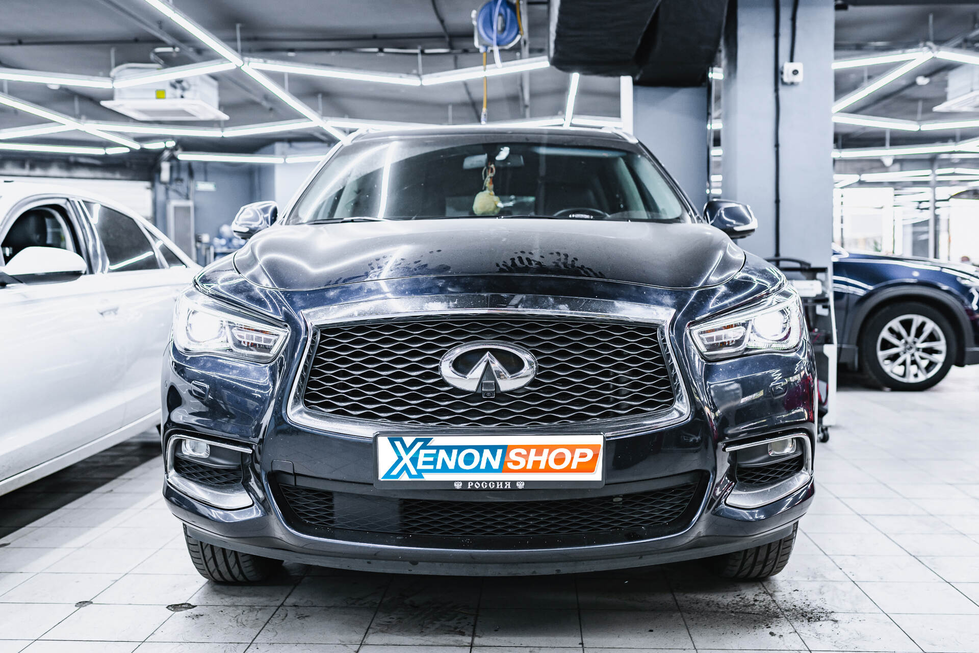 Итоговая светотеневая граница, свет и вид фар и автомобиля после работы.